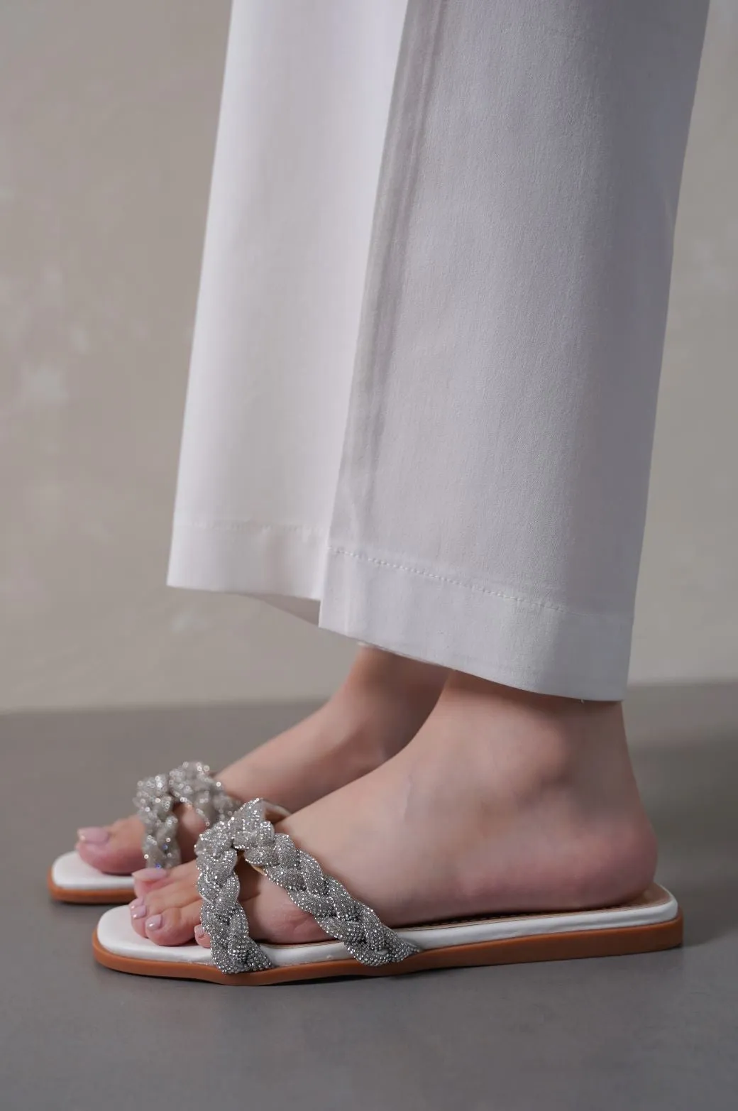 BRAIDED CRYSTAL SLIDES