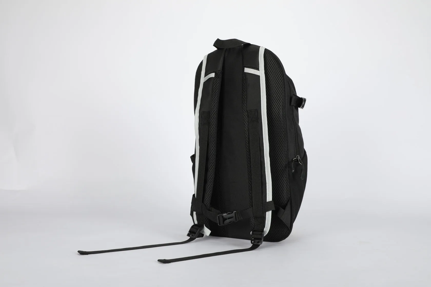 Discovery Adventures Casual Outdoor Backpack 20L