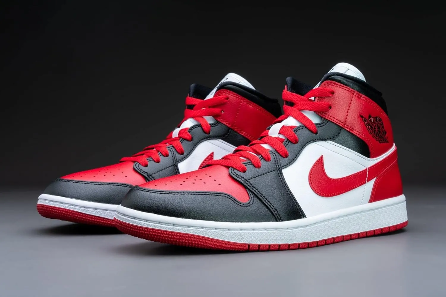 Jordan 1 Mid Women Shoes