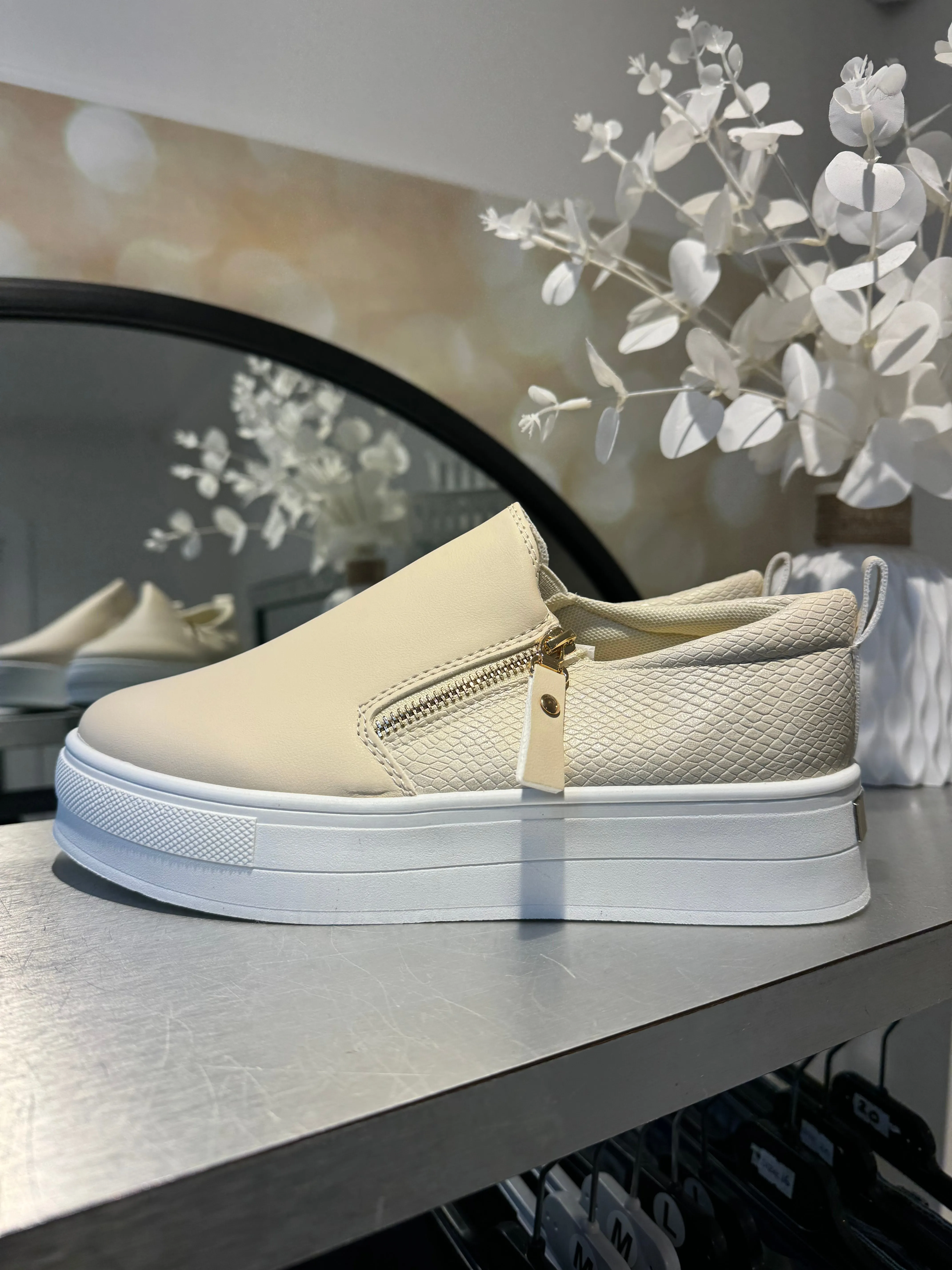 Slip on chunky Trainer/Shoe