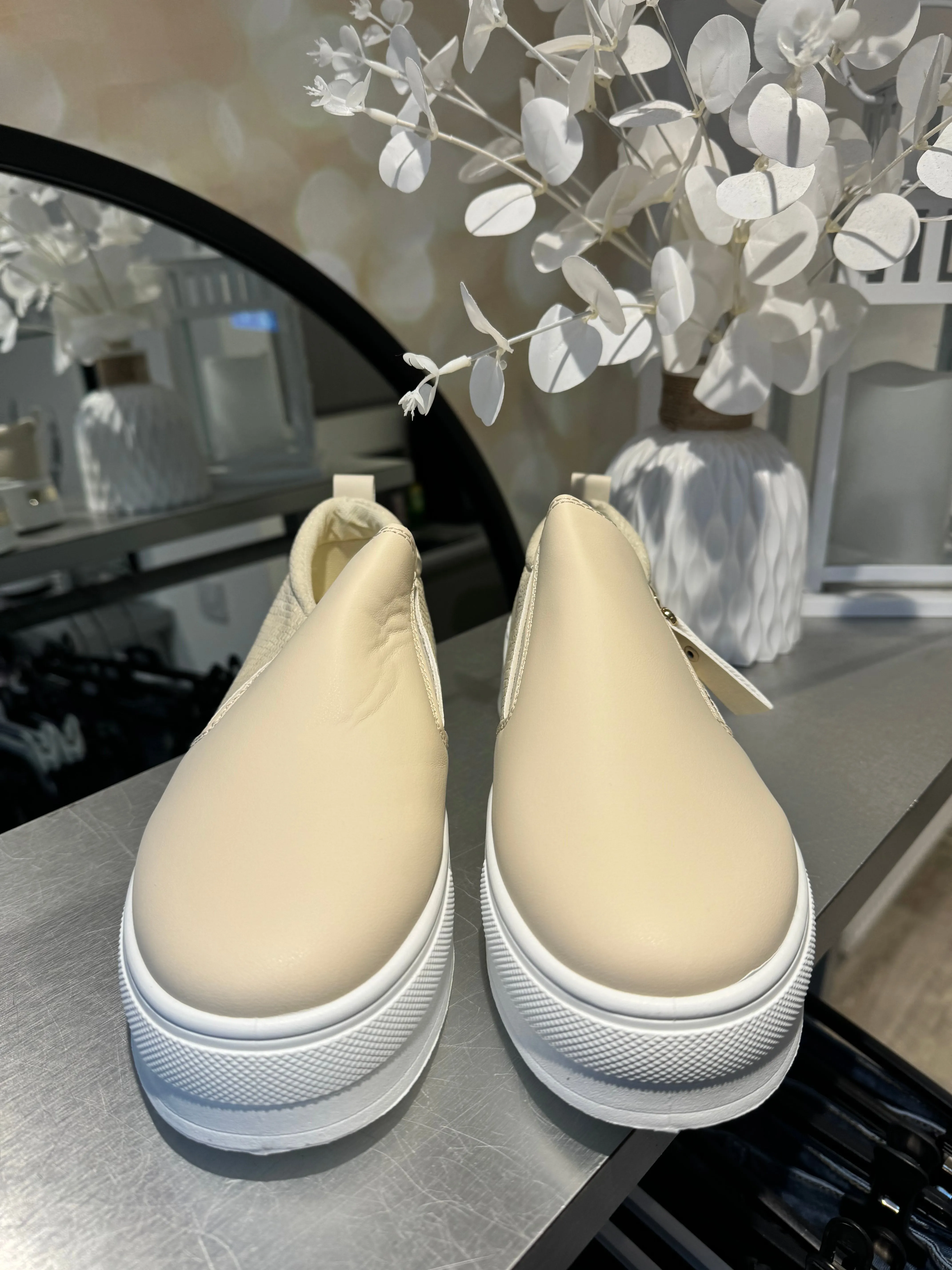 Slip on chunky Trainer/Shoe
